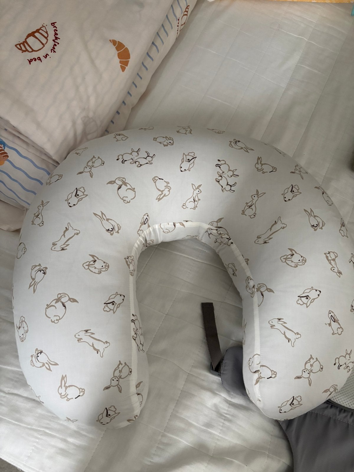 Voedingskussen-baby in perfect staat, Enlèvement, Comme neuf
