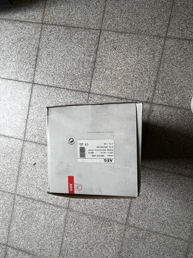 Elektrische vloerverwarming AEG, Ophalen, Minder dan 30 cm, Hoog rendement (Hr), Overige typen