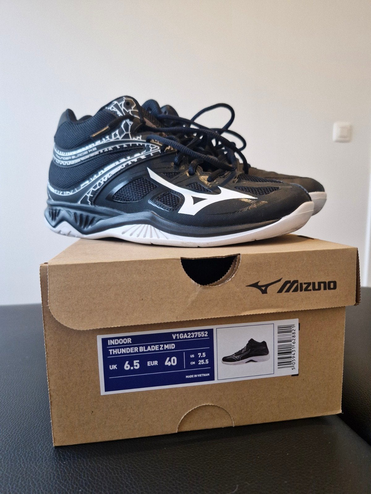 Mizuno Thunderblade Z Mid maat 40, Kleding | Heren, Mizuno, Ophalen of Verzenden, Zo goed als nieuw, Sportschoenen