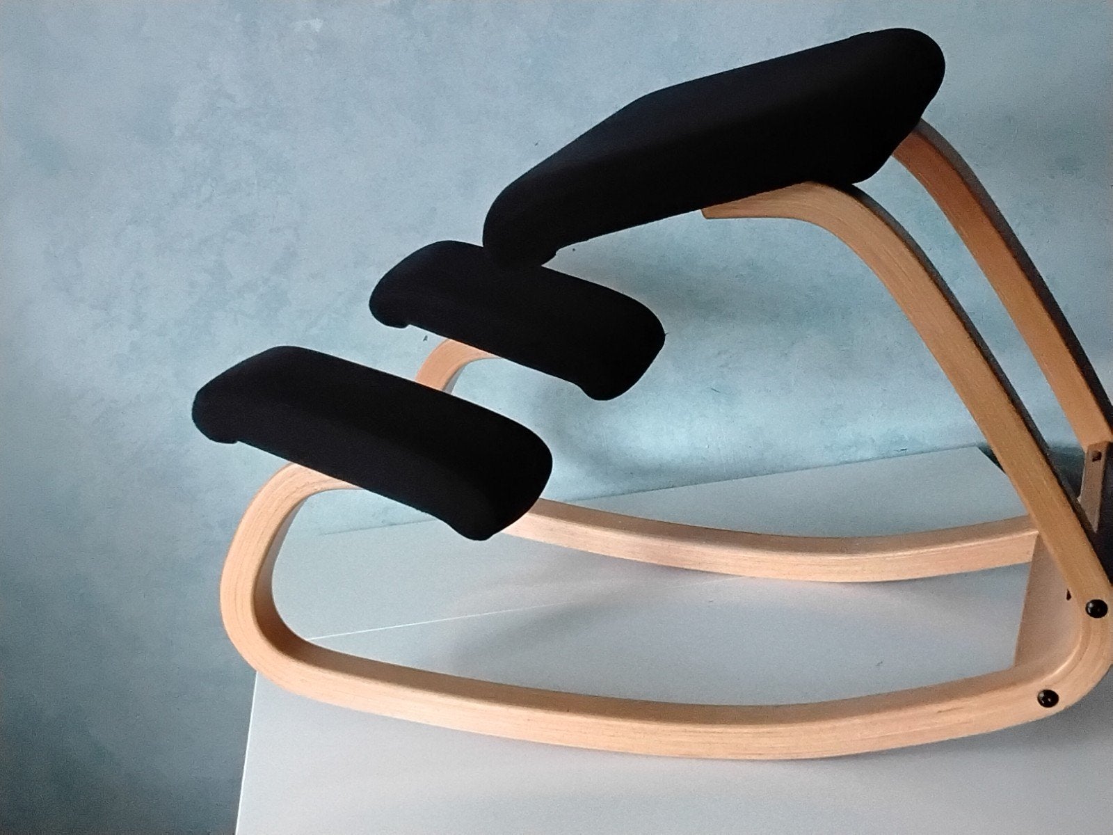 Stokke Variable Balans kniestoel in prima conditie, Maison & Meubles, Chaises de bureau, Comme neuf, Chaise de bureau, Envoi, Ergonomique