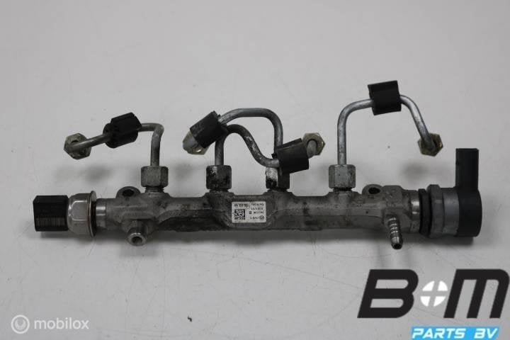 Brandstofrail VW Golf 7 TDI 057130764AB, Utilisé