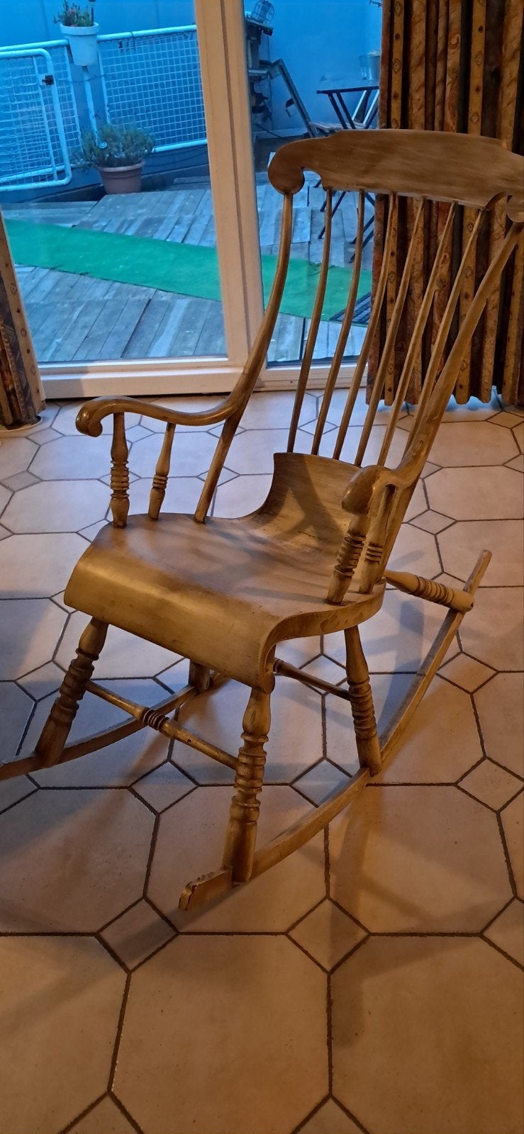 houten schommelstoel, Maison & Meubles, Chaises, Comme neuf, Enlèvement, Bois, Une