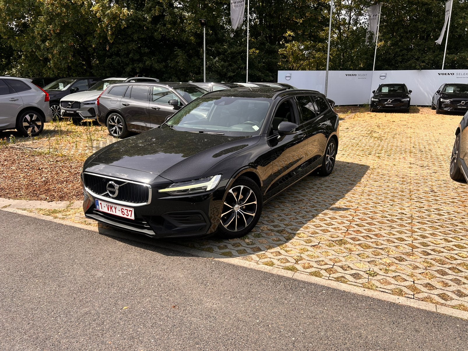 VOLVO V60 a vendre, Achat, Euro 6, Entretenue par le concessionnaire, Noir
