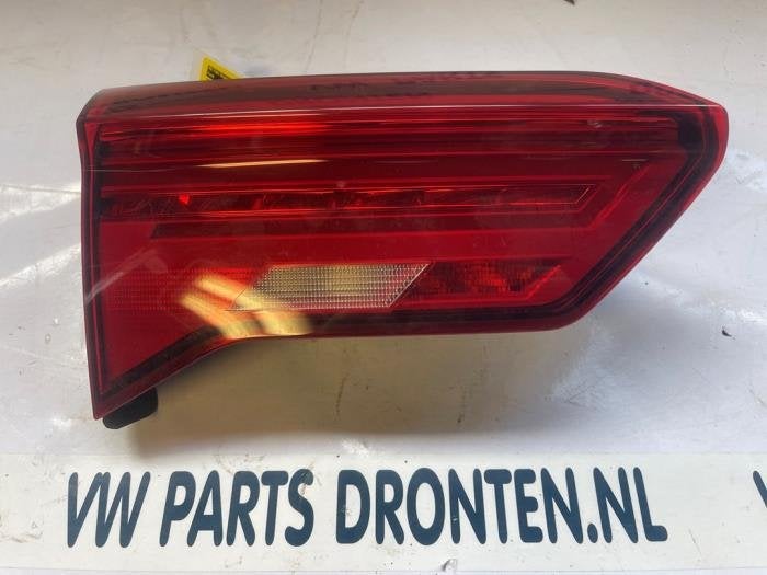 Achterlicht links van een Volkswagen T-Roc, Gebruikt, -, Volkswagen, -