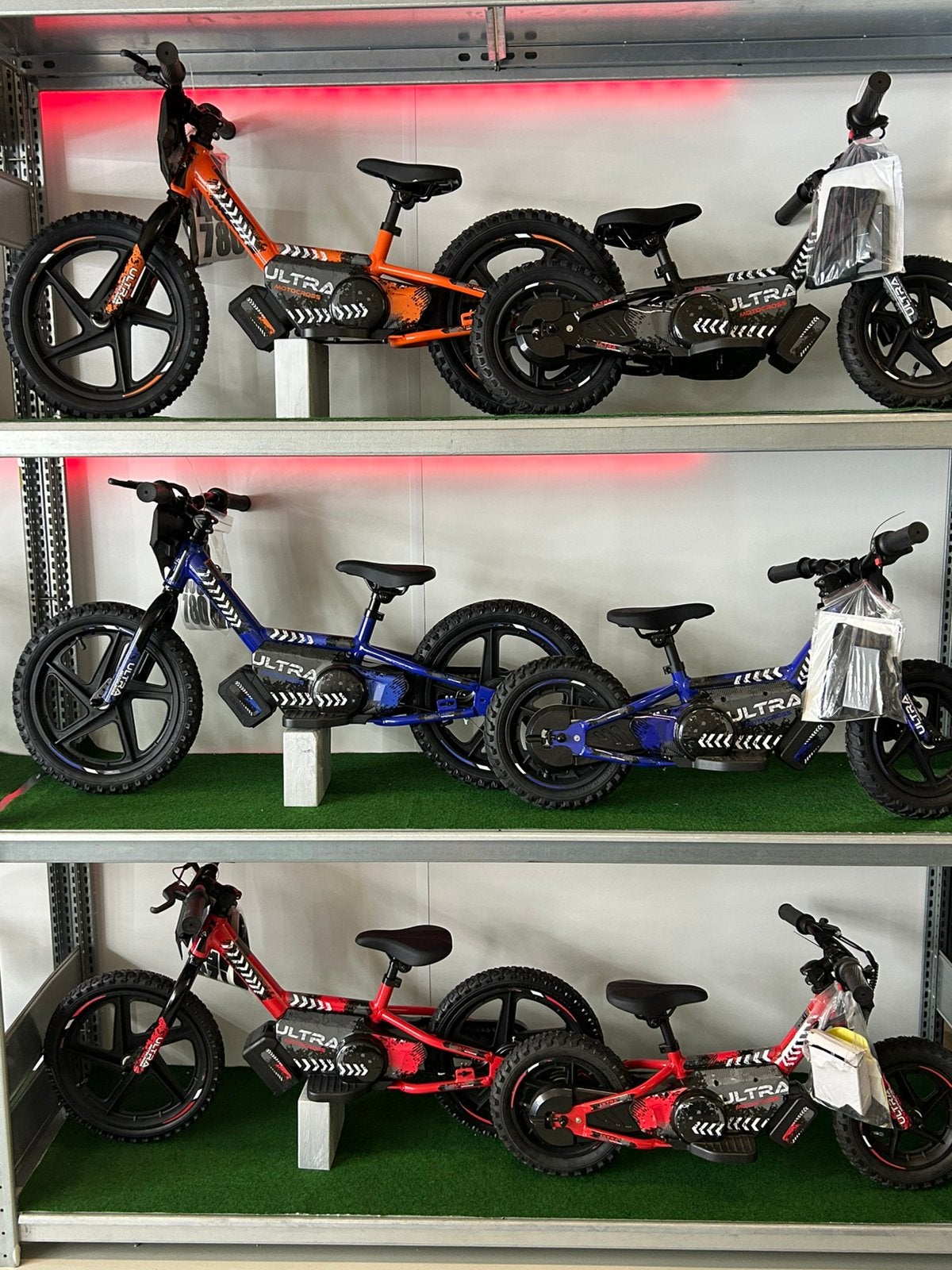 Nieuwe Ultra 12 en 16 inch elektrische kinder loopfietsen, Ophalen, Nieuw, Loopfiets