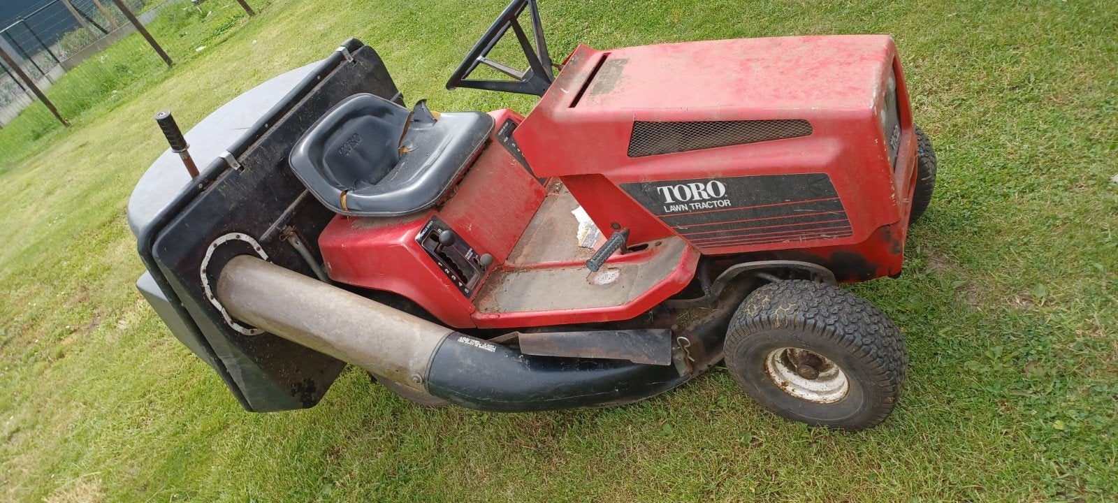 oud zitmaaiertje Toro, Tuin en Terras, Zitmaaiers, Ophalen