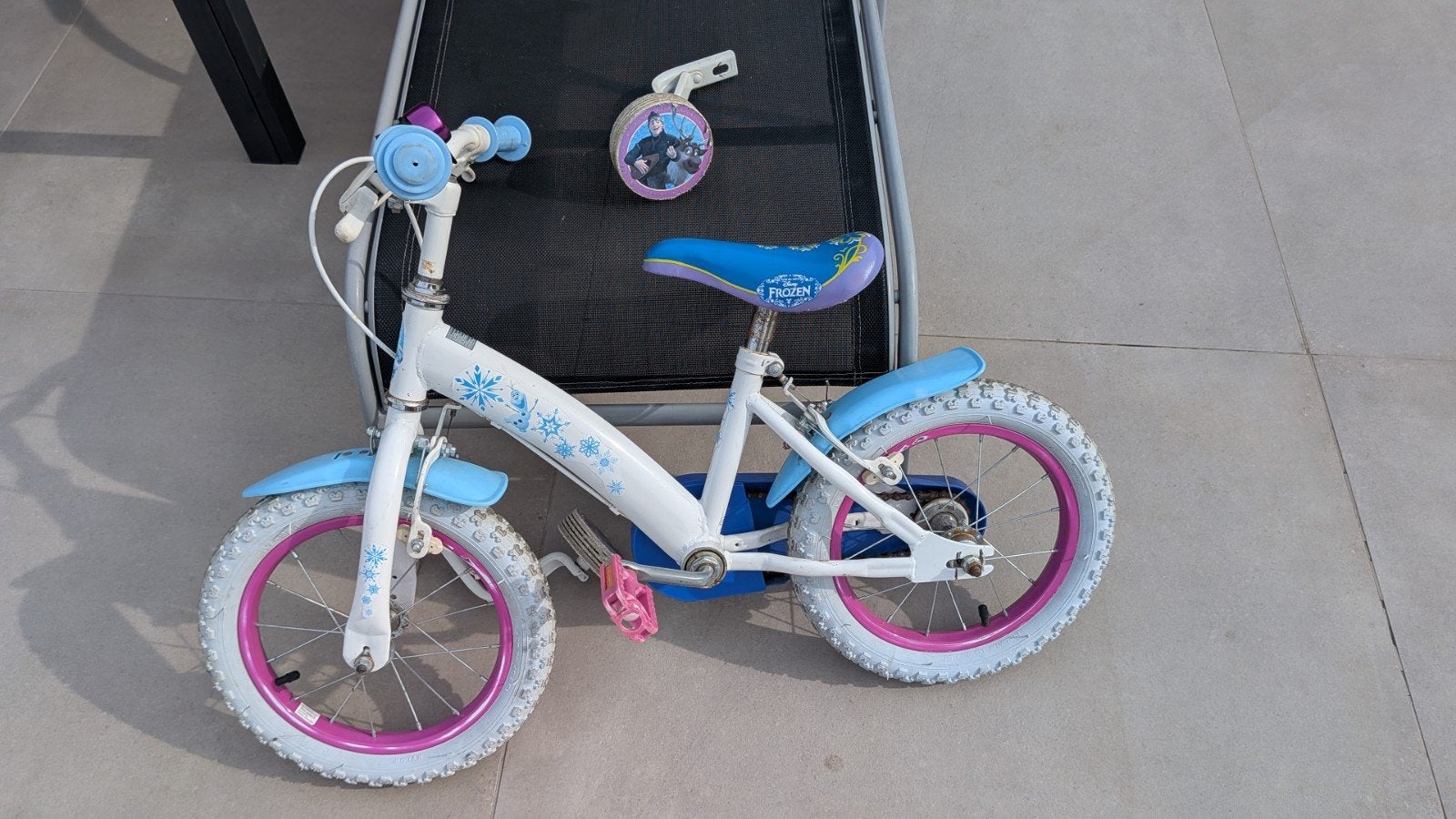 frozen fiets, Fietsen en Brommers, Ophalen, Zijwieltjes