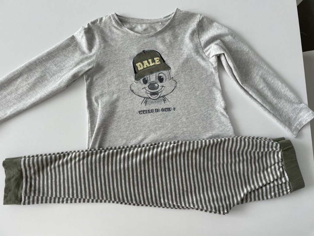 Grijze pyjma van VERITAS maat 128/ 134, Kinderen en Baby's, Kinderkleding | Maat 128, Veritas, Nacht- of Onderkleding, Ophalen of Verzenden