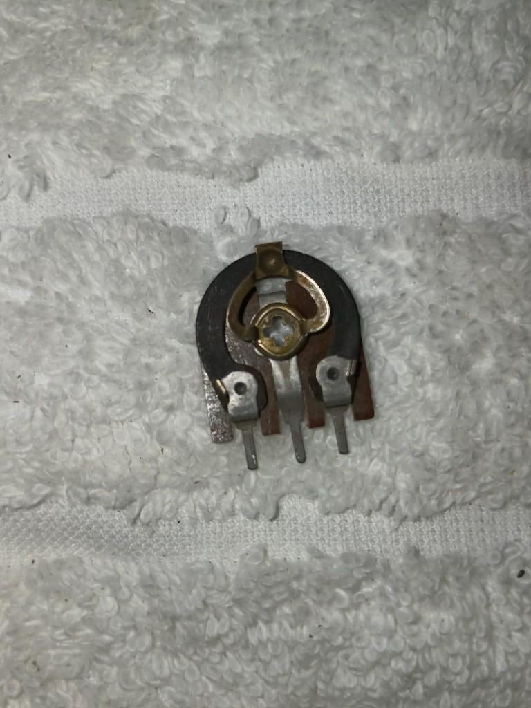 Potentiomètre réglable 100K ohms – Neuf – Prix dégressif, Enlèvement ou Envoi