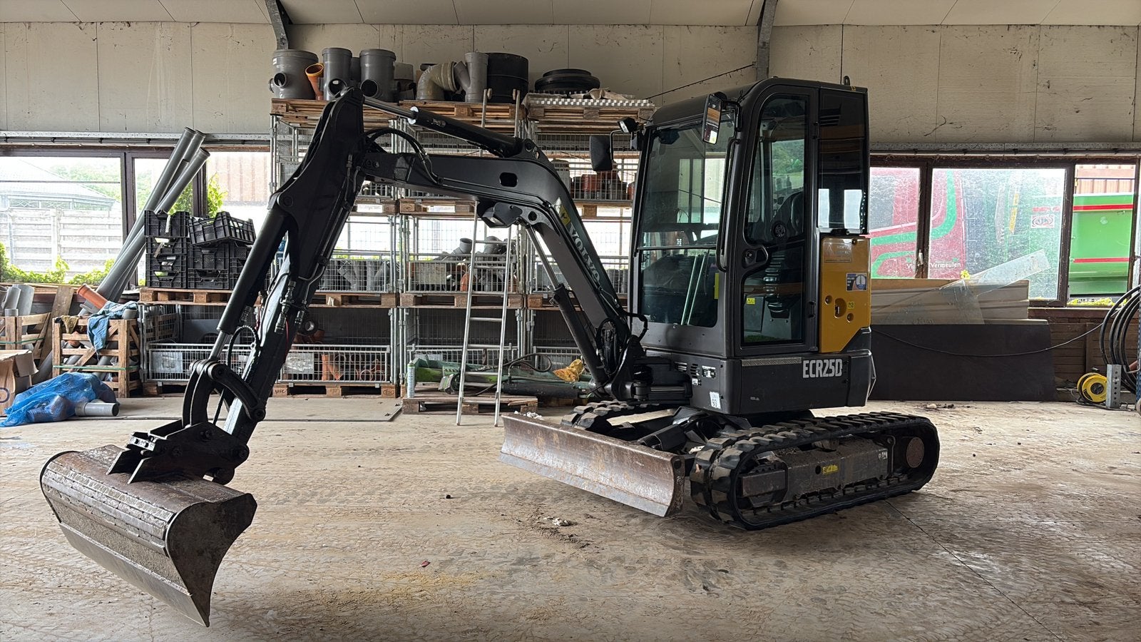 Volvo ecr 25D, Articles professionnels, Machines & Construction | Grues & Excavatrices, Excavatrice, Enlèvement