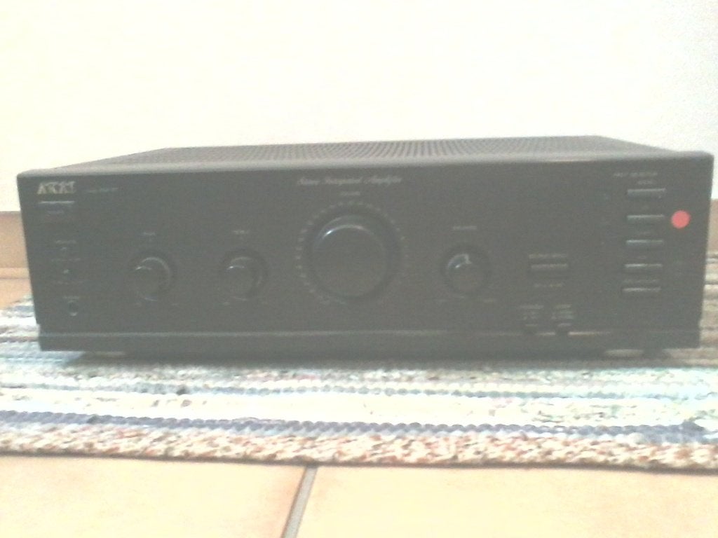 Versterker akai am-27, Autres marques, Enlèvement ou Envoi, 60 à 120 watts, Stéréo