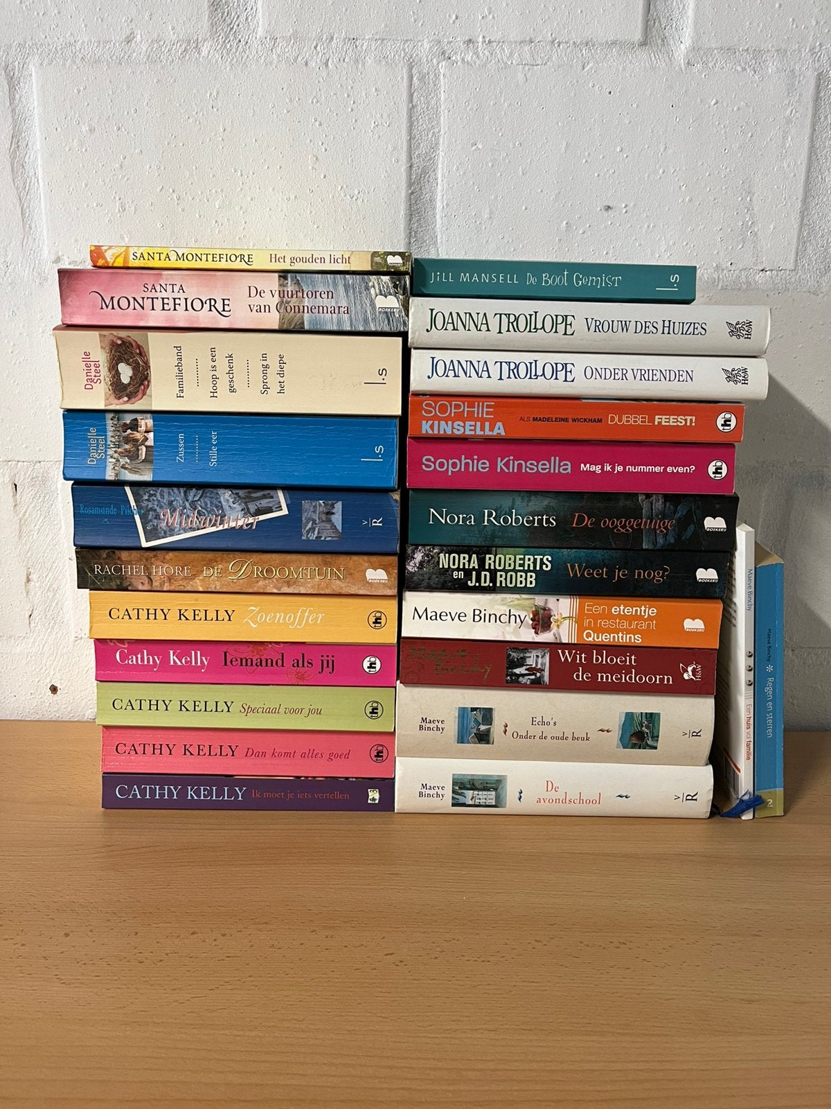 Romans, uit te kiezen 1€/stuk, Ophalen of Verzenden, Gelezen