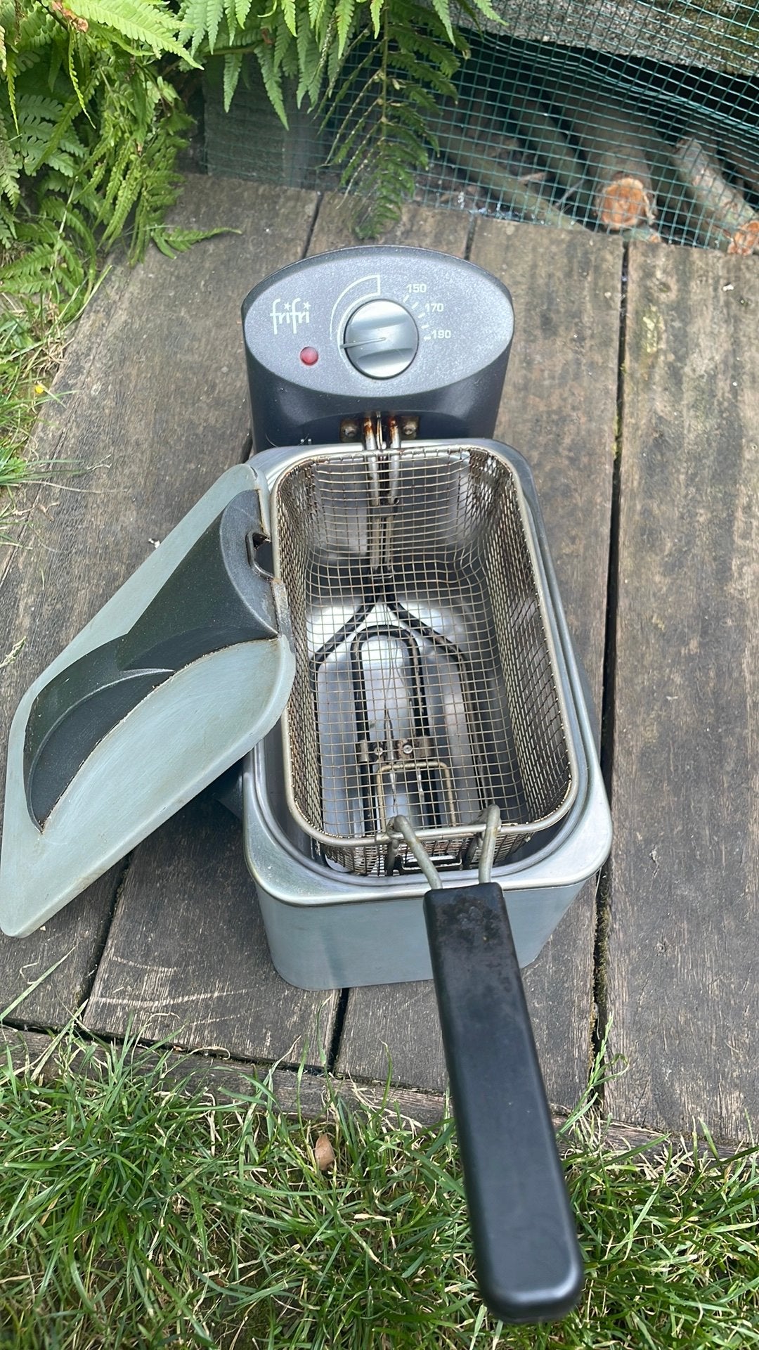 Frifri-friteuse, Elektronische apparatuur, Ophalen, Gebruikt