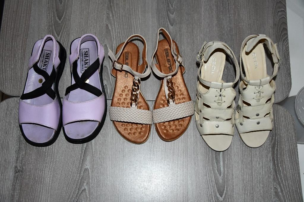 3 PAAR SCHOENEN, Ophalen