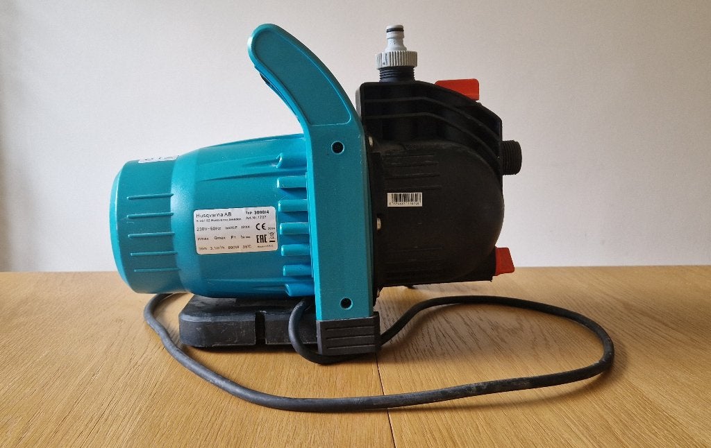Tuinpomp Gardena, Tuin en Terras, Waterpompen, Ophalen, Zo goed als nieuw, Elektrisch, Beregeningspomp