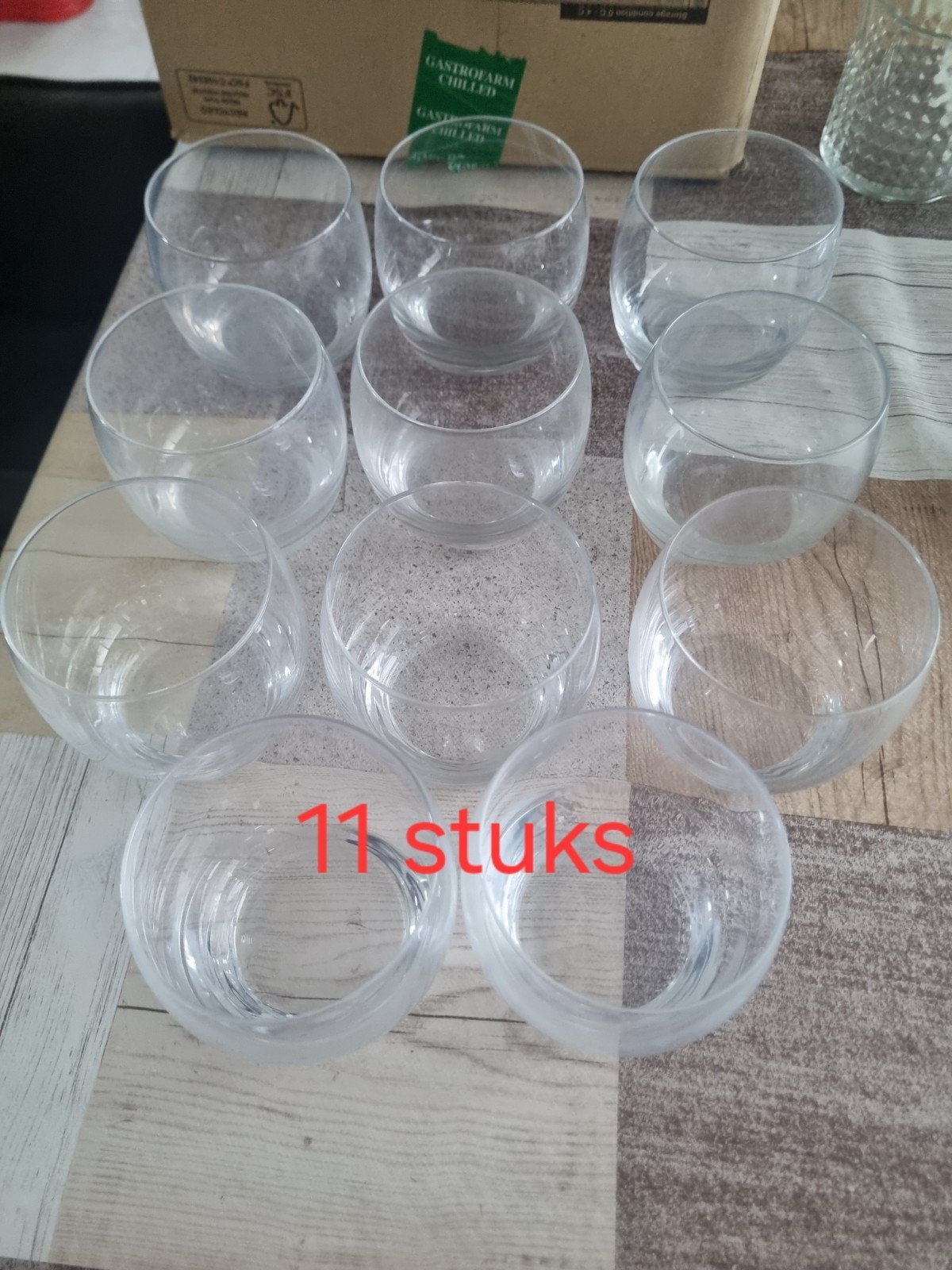 Water glazen, Ophalen