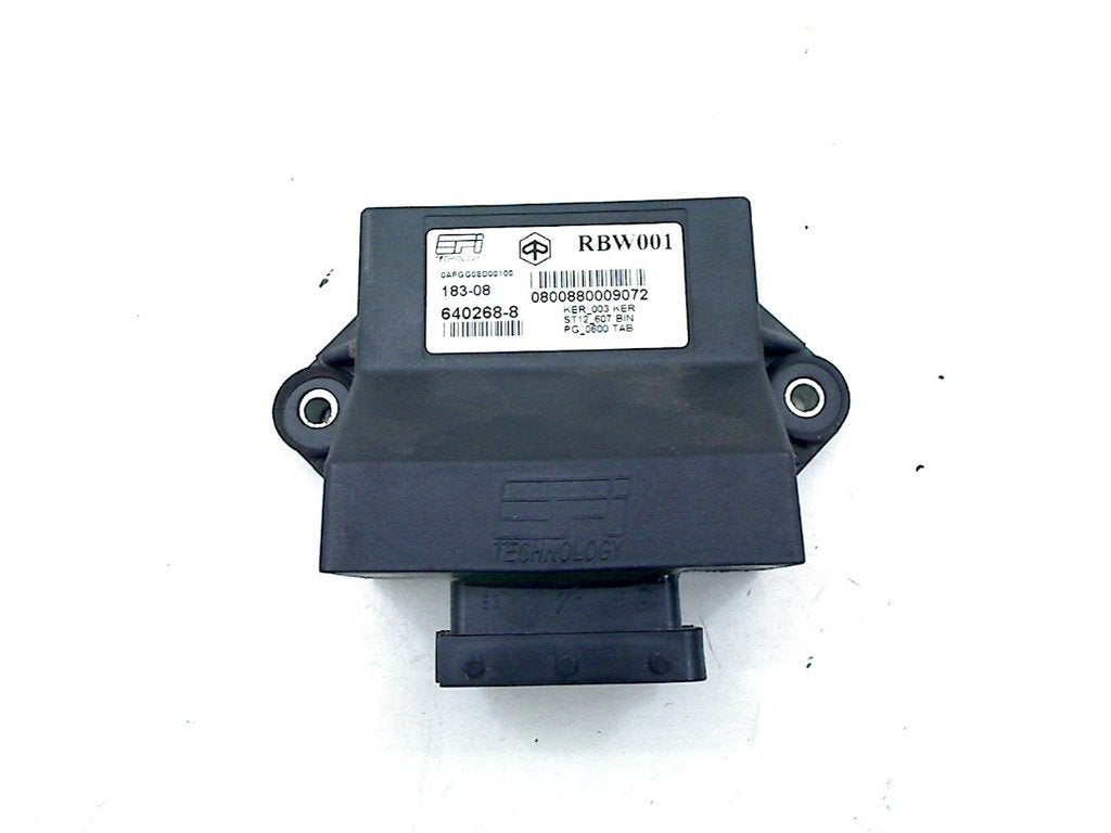 CONTROLE UNITE Dorsoduro 750 2008-2010 (SMV750) (640268-8), Dhr. S. di Majo, Utilisé, Info@cama-motorparts.nl, P.J. Troelstraweg 8 8
3144 CX  MAASSLUIS, NL