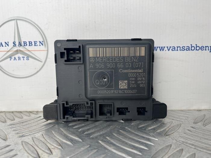 Module verrouillage central des portes d'un Mercedes Sprinte, Autos : Pièces & Accessoires, -, 3 mois de garantie, Utilisé, -