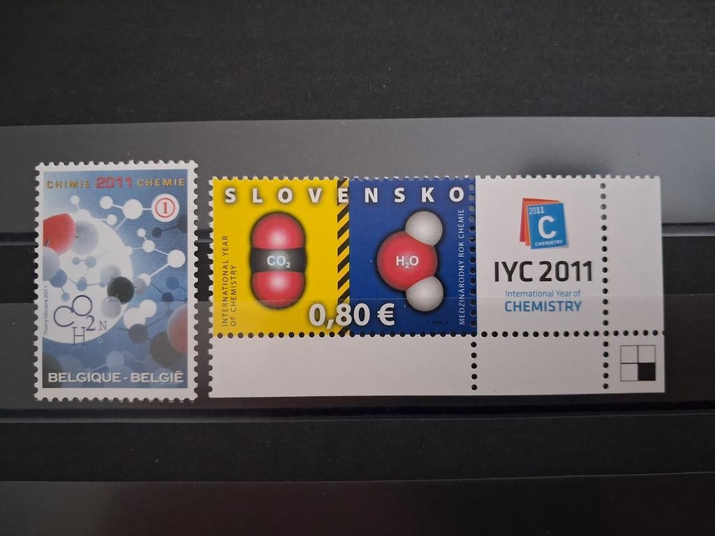 4096** Année de la chimie, édition commune, Slovénie 2011, Sans timbre, Neuf, Non oblitéré, Art