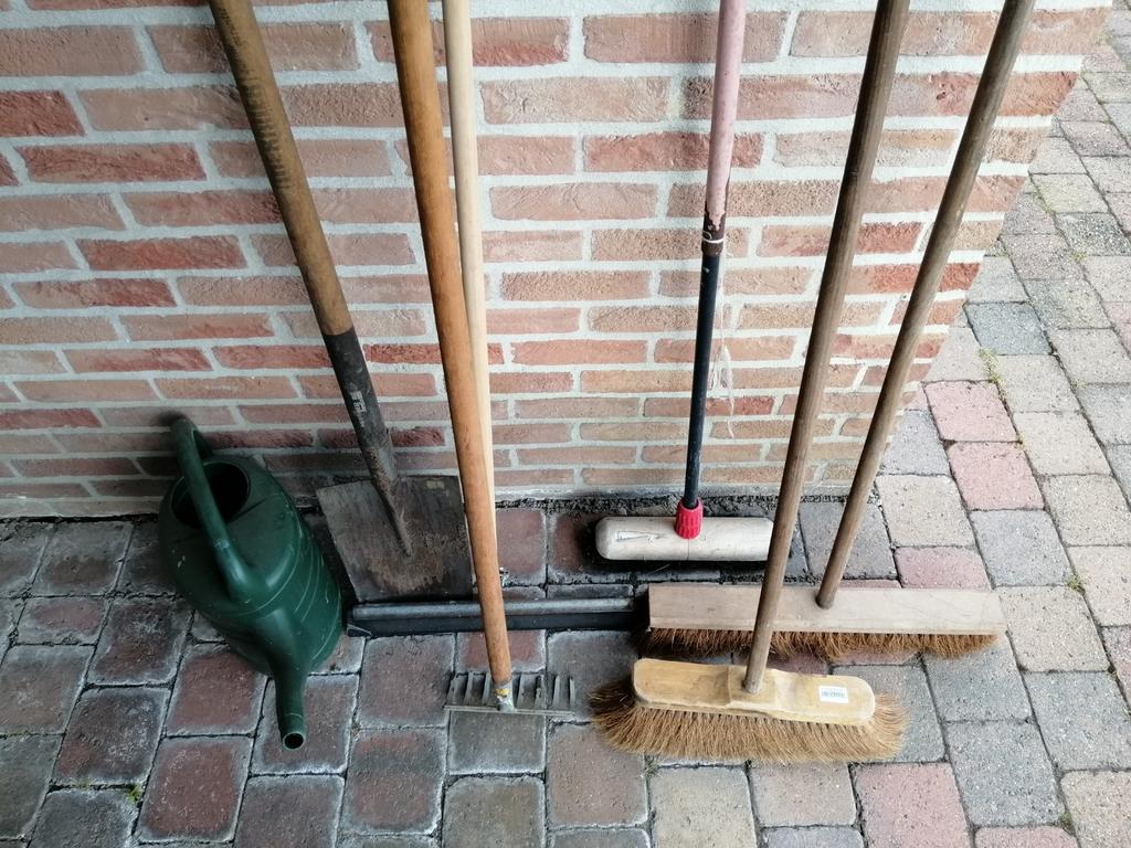 Tuinartikelen, ook apart verkrijgbaar., Ophalen