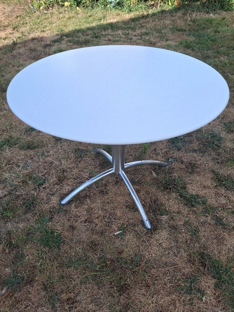 Ronde witte tafel, Ophalen, Kunststof, Gebruikt, 50 tot 100 cm