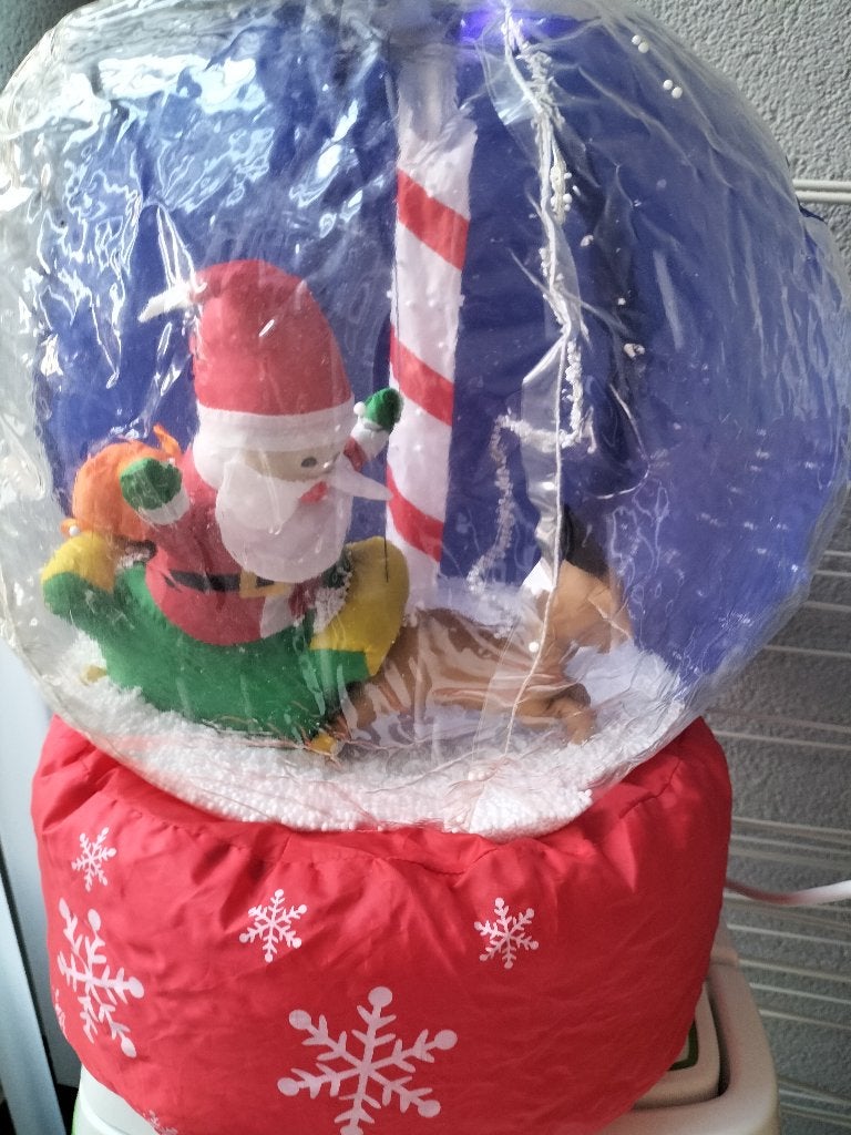 Kerst tafereel met muziek en laat sneeuw vallen (zgan), Diversen, Ophalen of Verzenden, Zo goed als nieuw