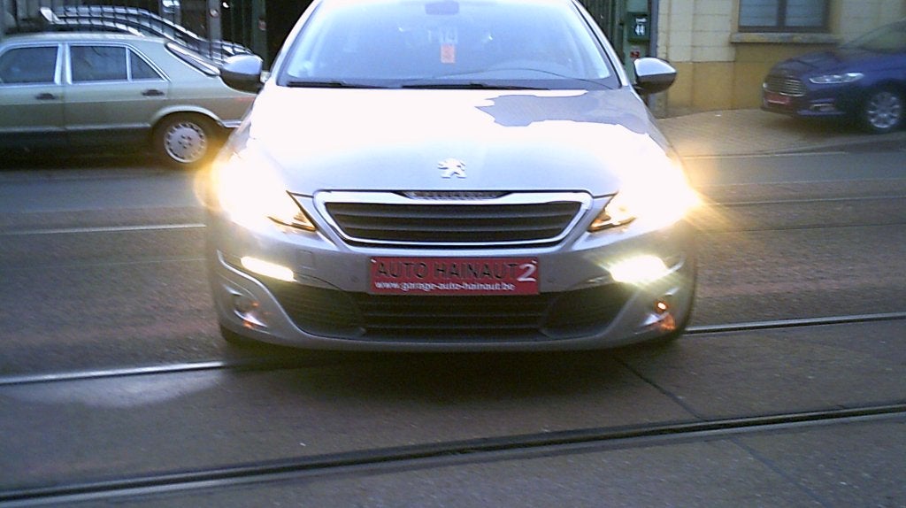 PEUGEOT 308 1600CC DIESEL 2016 TRES PROPRE, Argent ou Gris, Euro 6, Entreprise, Boîte manuelle