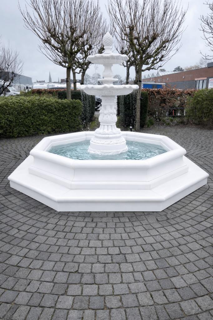 OFFRE DE FONTAINE AVEC REBORD, Enlèvement, Comme neuf, Béton, Fontaine