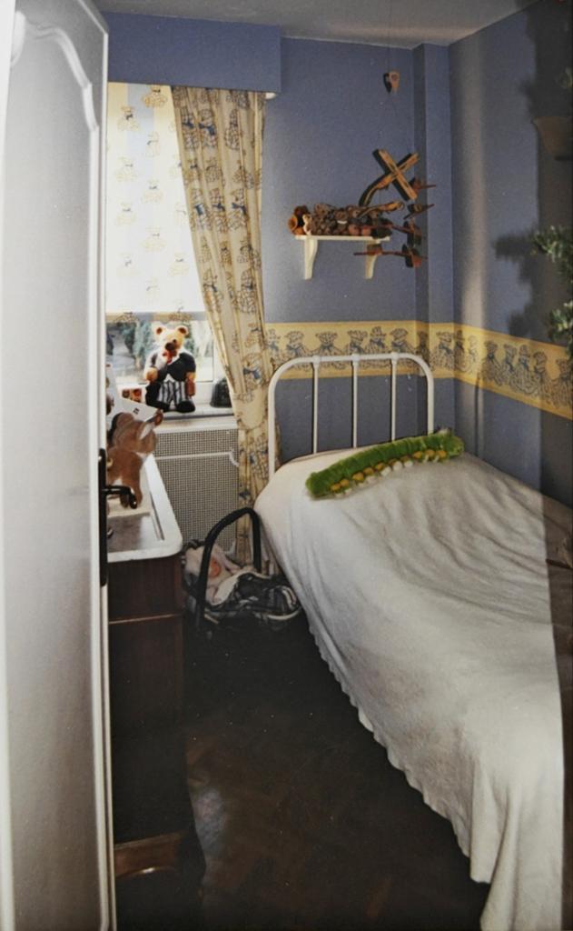 Antiek bed uit ijzer., Antiek en Kunst, Ophalen