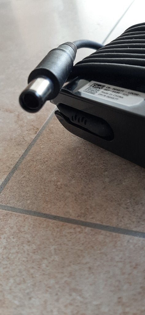 Labtop (Dell) lader, Informatique & Logiciels, Chargeurs d'ordinateur portable, Enlèvement