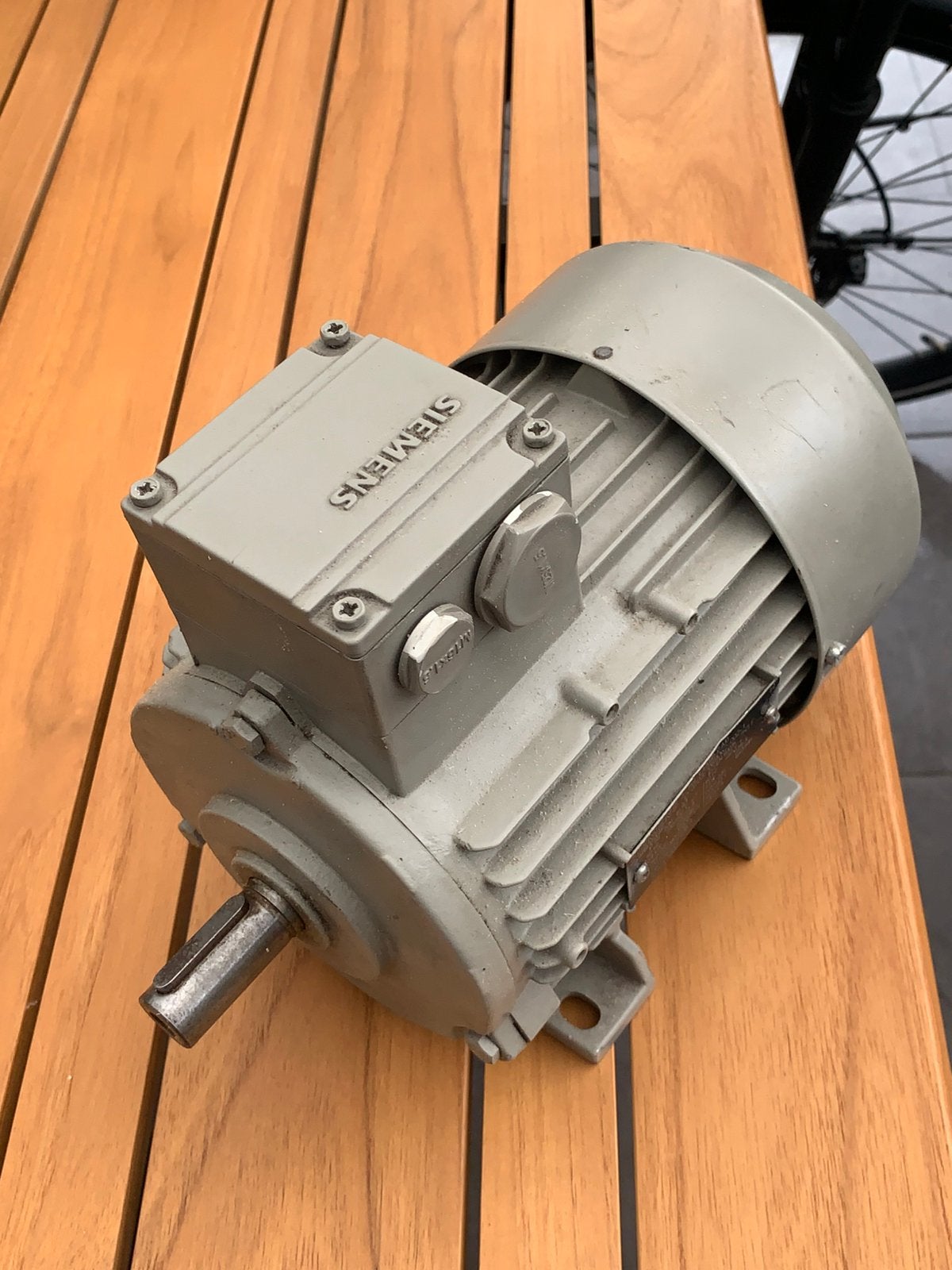 Splinter nieuwe motor Siemens, Doe-het-zelf en Bouw, Ophalen, Nieuw
