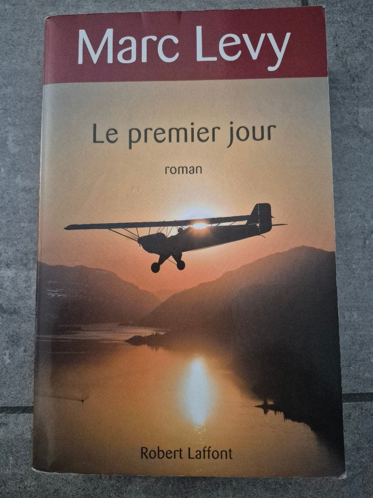 Livre Marc Levy Le premier jour, Enlèvement
