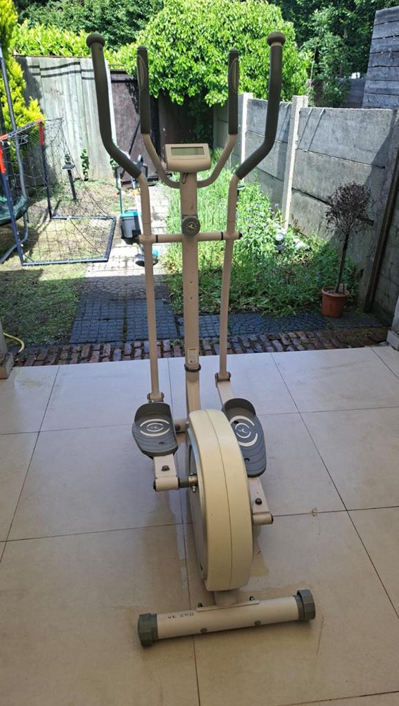 Vélo elliptique gris à vendre, Enlèvement, Vélo elliptique