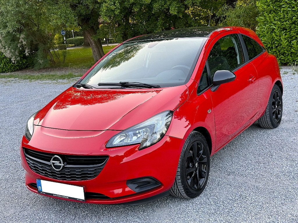 Opel Corsa 1.2i Black Edition Ct Ok, zeer schoon!, Auto's, Opel, Voorwielaandrijving, Testrit aan huis, Euro 6, 4 cilinders