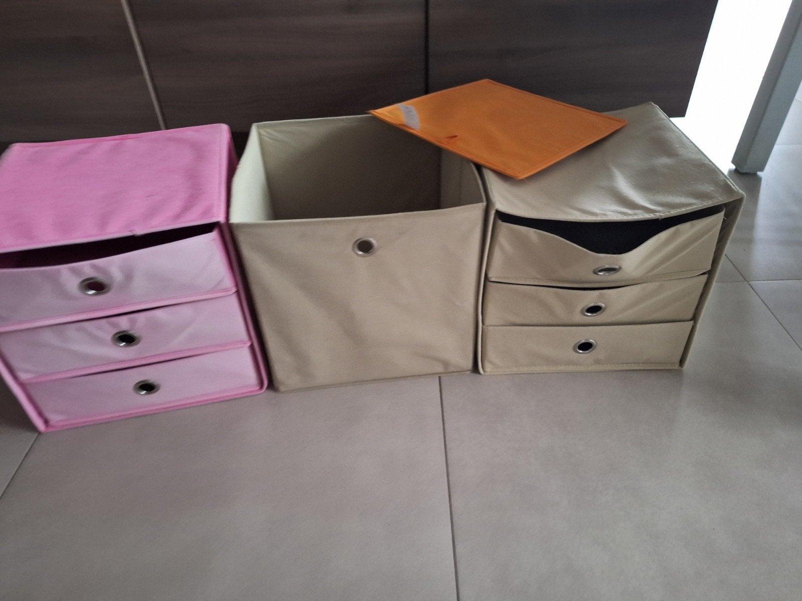 opbergboxen in stof, 3 ou 4 tiroirs, 25 à 50 cm, Enlèvement ou Envoi, Moins de 100 cm