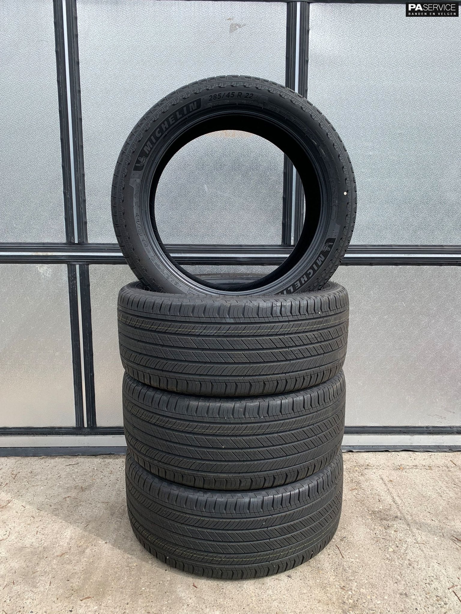 4x Demo Michelin 285 45 22 Primacy Zomerbanden, Auto-onderdelen, Banden en Velgen, Gebruikt, Velg(en), -, -