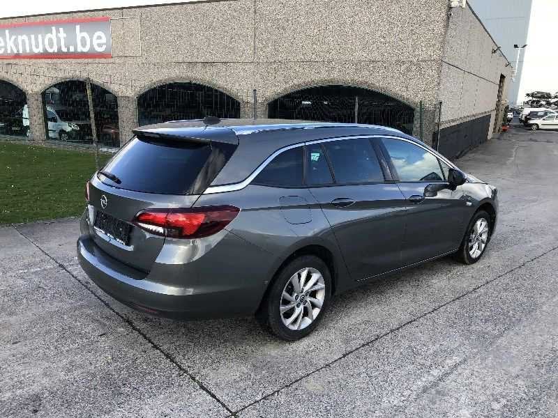 Opel - 2020 - Astra Sports Tourer (Break) - 1.5 CDTi Diesel, Autos, Achat, Entreprise, Boîte manuelle, Autre carrosserie
