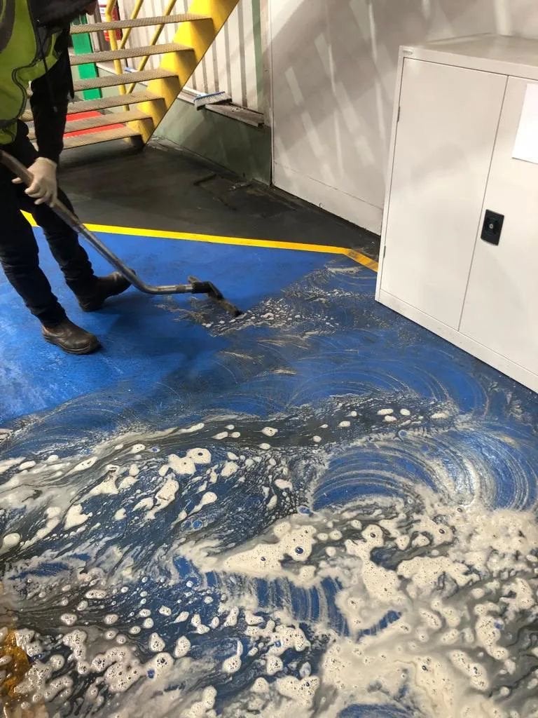 Schoonmaak & Opruimdienst!, Hobby & Loisirs créatifs, Bricolage, Enlèvement