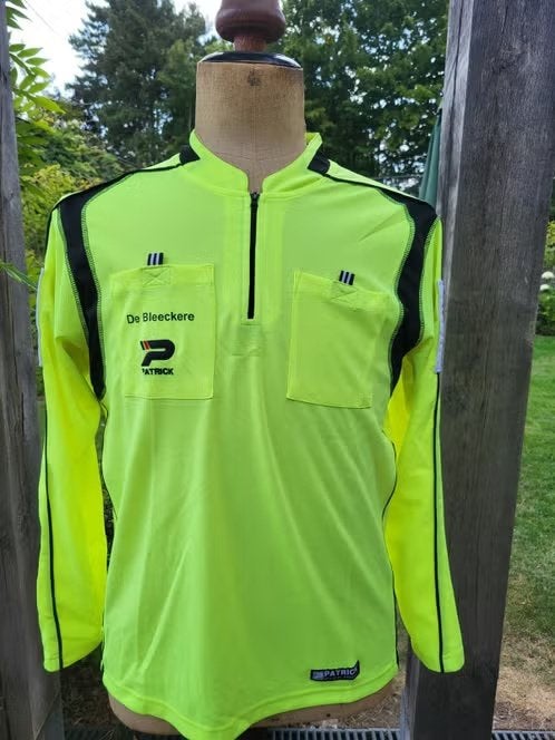 Unique ! Chemise d'arbitre Patrick de Frank De Bleeckere, Enlèvement ou Envoi, Maillot