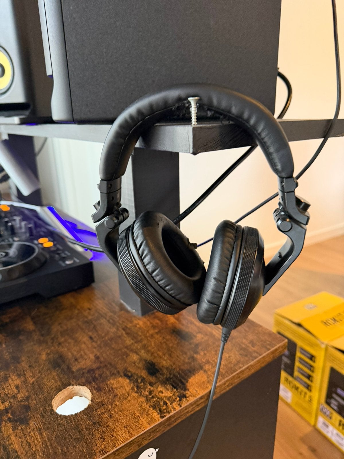 Over ears koptelefoon Pioneer, Ophalen
