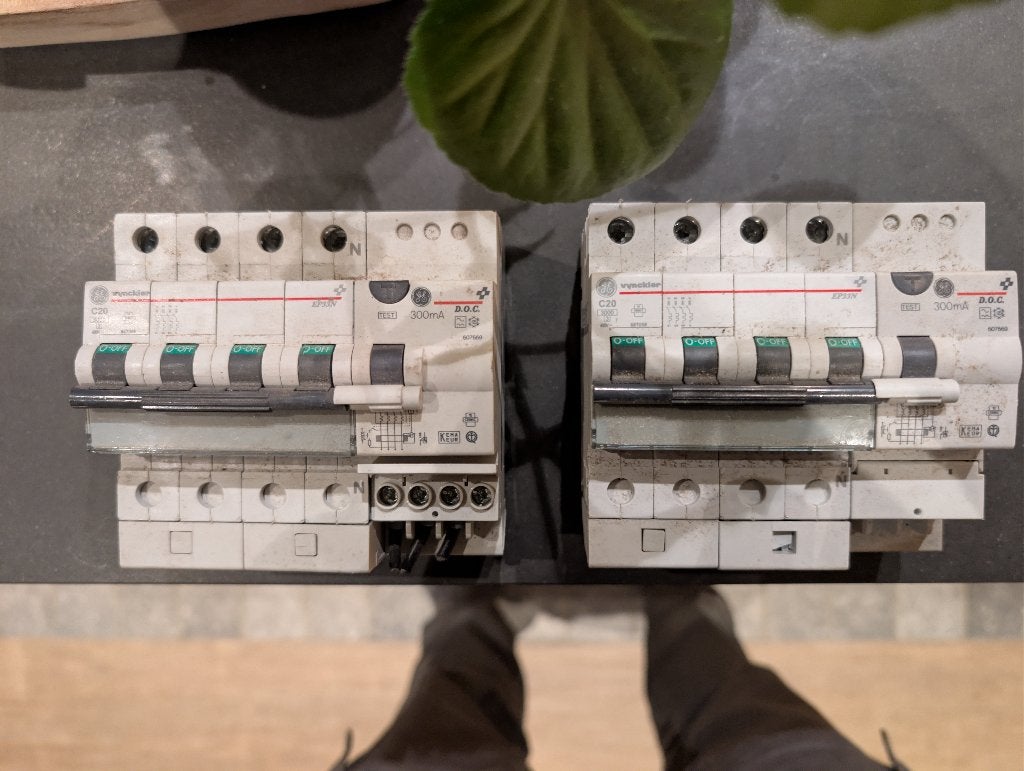 2 variateurs automatiques Vynckier 300mA — 20A, Enlèvement ou Envoi, ABB, Autres types