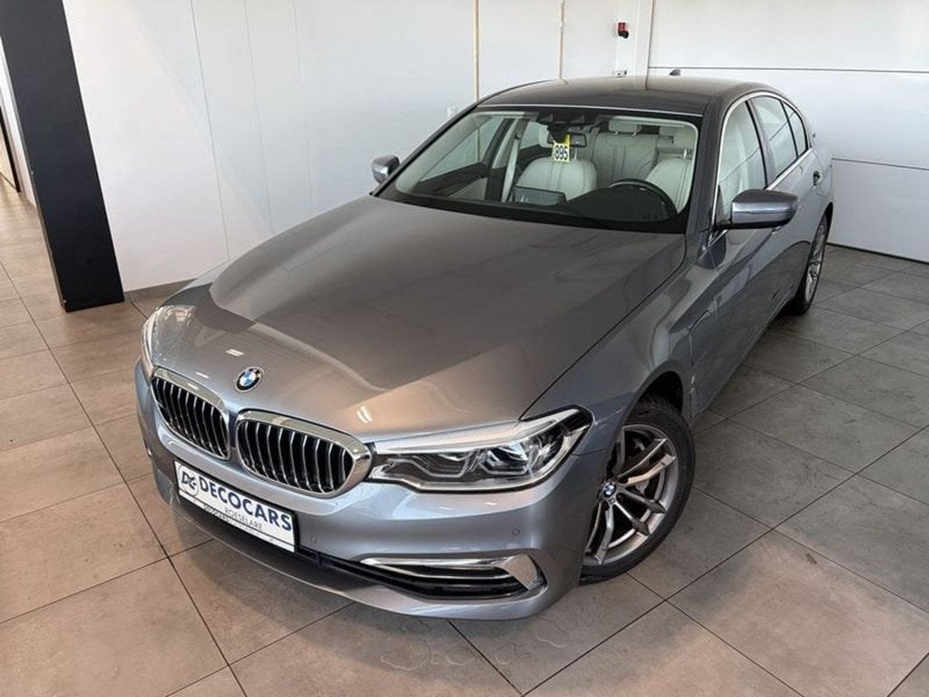 BMW 530 530e - M Velgen / Sfeerverlichting / Keyless / Indu, Autos, BMW, Argent ou Gris, 5 portes, Automatique, 184 ch