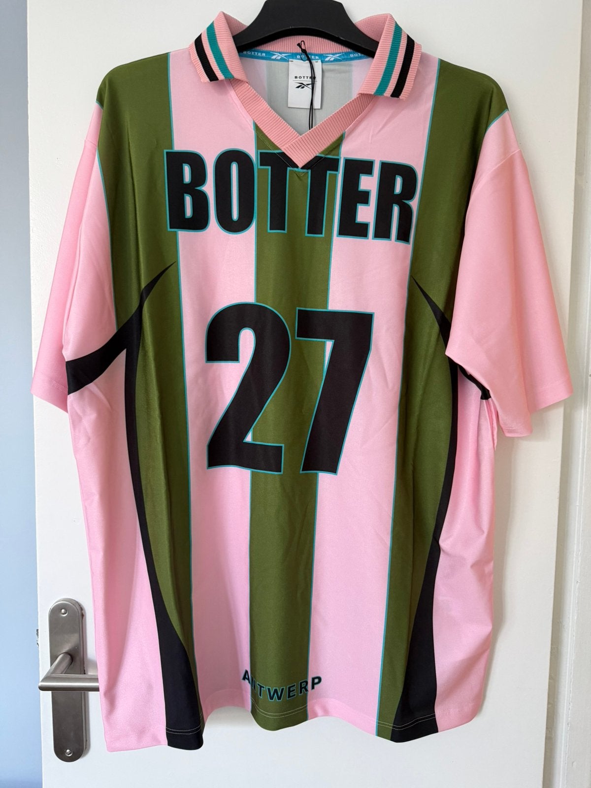 Tshirt Reebok x Botter taille L, Taille L, Enlèvement ou Envoi, Neuf, Maillot