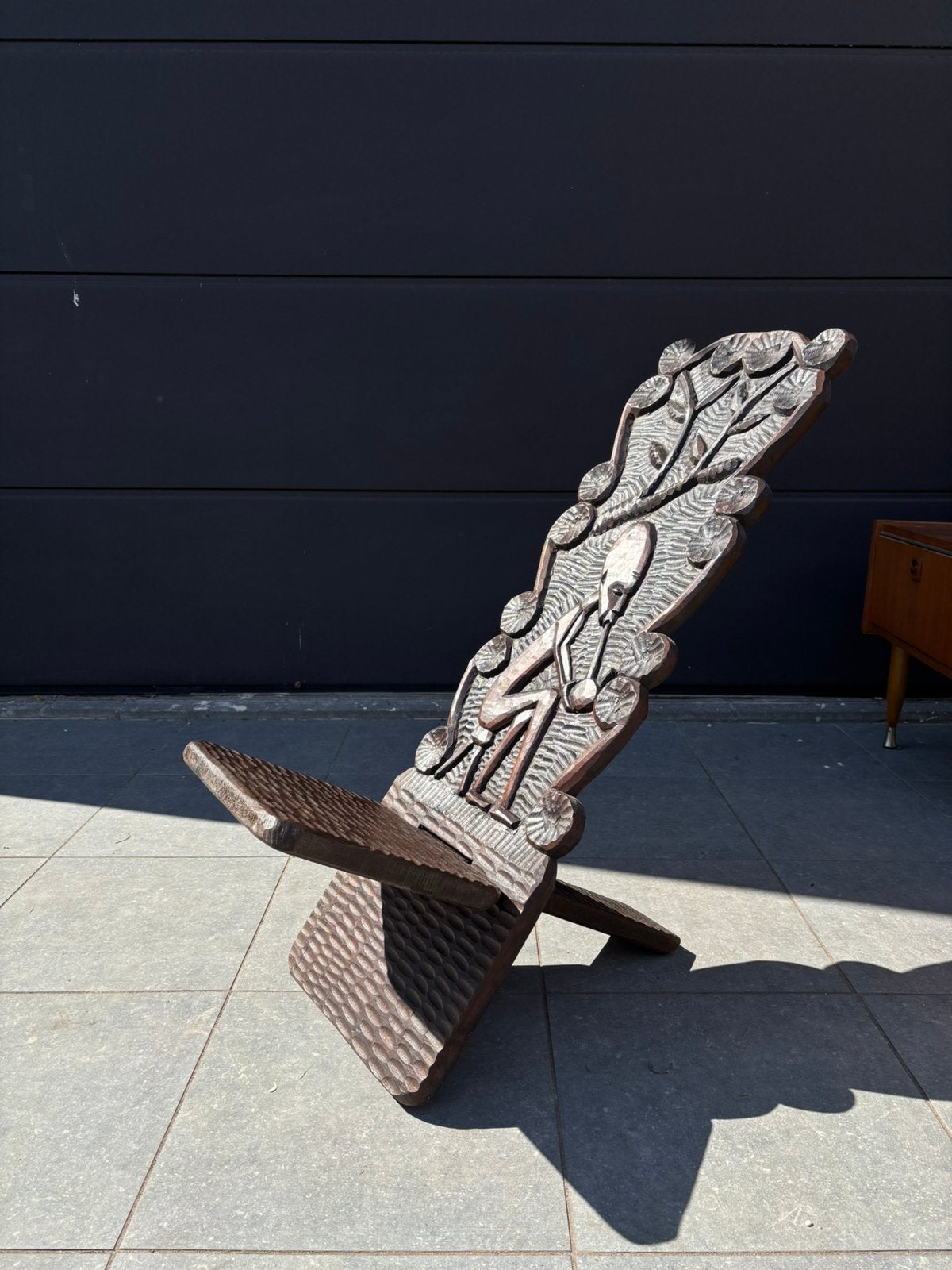 chaise en peuplier africain sculptée à la main, Enlèvement