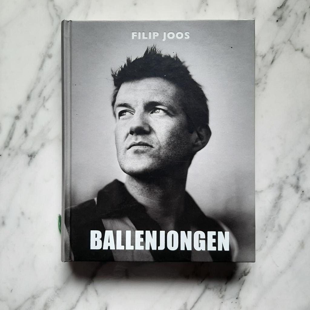 Ballon Filip Joos 1 et 2 (signé S Vanfleteren), Enlèvement ou Envoi, Comme neuf, Sport de ballon