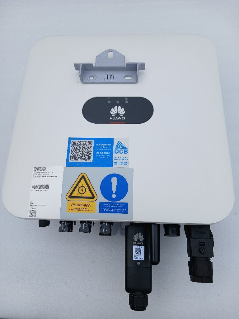 Omvormer Huawei, Doe-het-zelf en Bouw, Zonnepanelen en Toebehoren, Ophalen, Zo goed als nieuw