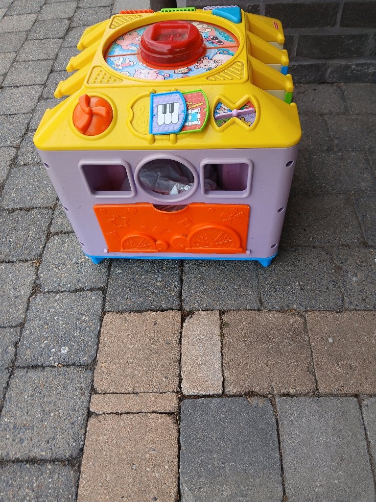 kubus fisher price (doe een bodje ), Ophalen