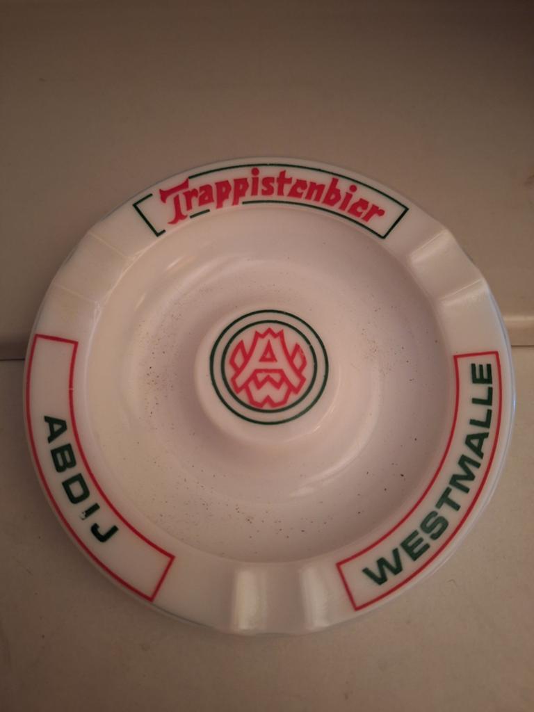 Oude porseleinen asbak trappistenbier abdij Westmalle, Ophalen of Verzenden