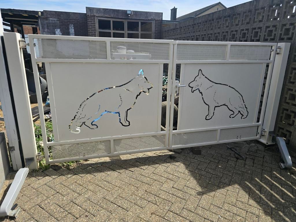 Poort met ingefreesde duitse herder in ralkleur 9001 160x365, Enlèvement