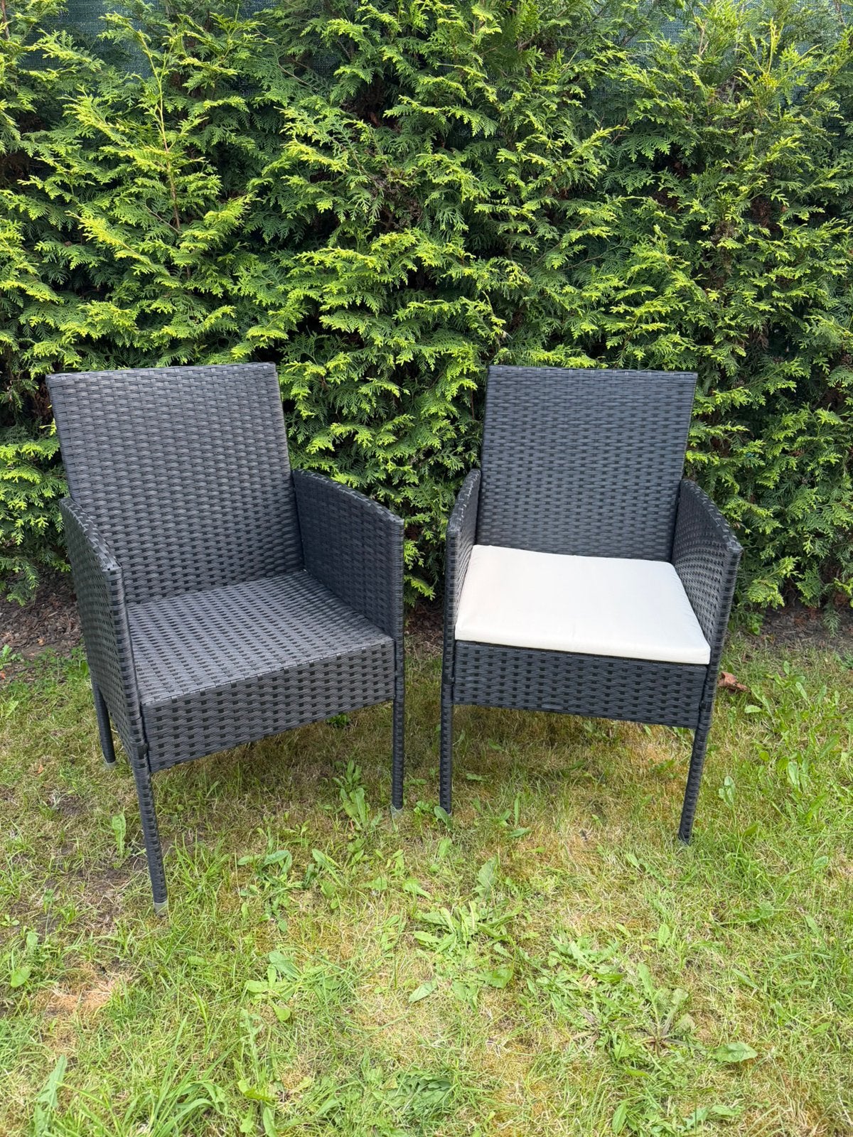 8 mooie zwarte tuinstoelen met kussens, Ophalen, Zo goed als nieuw